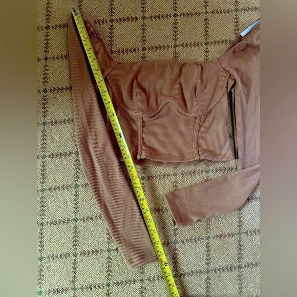 Princess Polly camel ribbed off the shoulder long sleeved crop top 4 - Picture 10 of 12